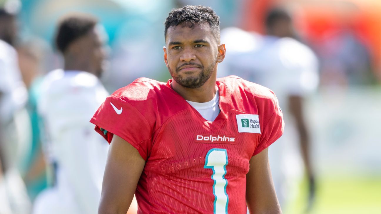 Tua Tagovailoa's reaction to Miami Dolphins' Tom Brady interest: 'I'm still here..