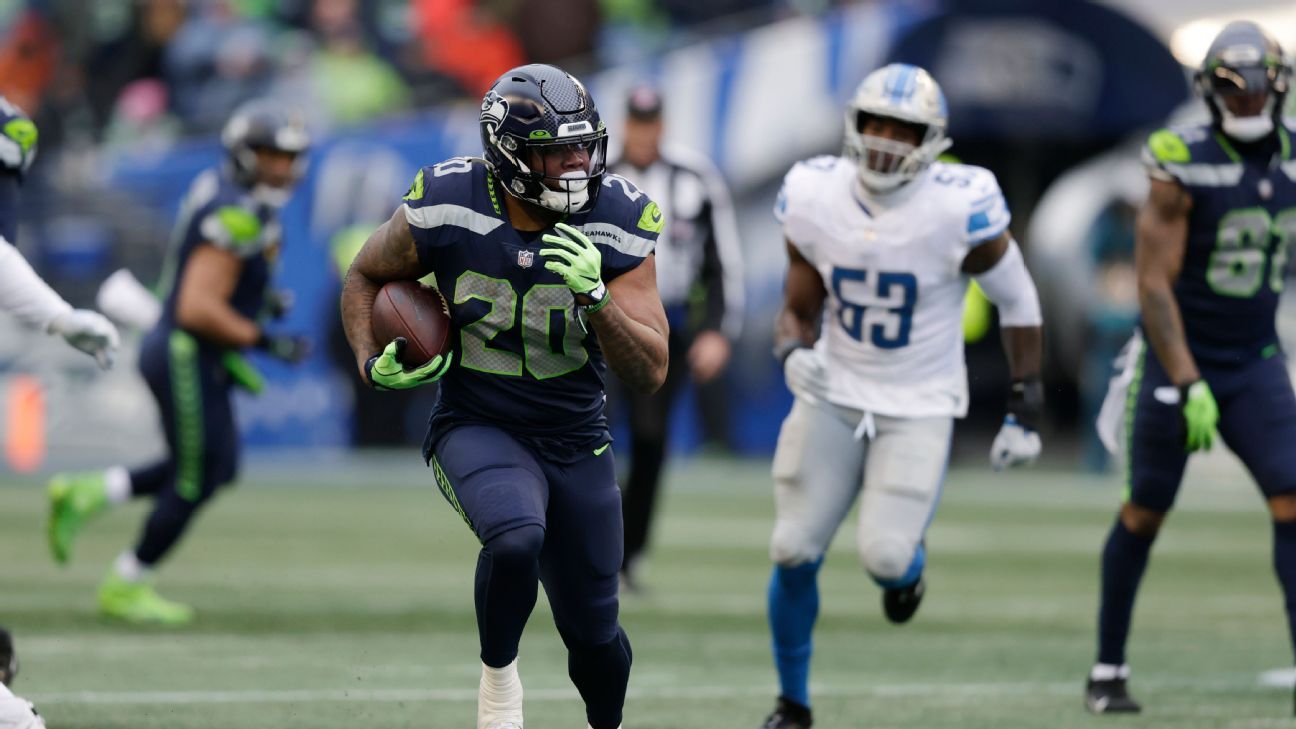 September 25, 2022: Seattle Seahawks running back Rashaad Penny (20) runs  the ball during a game between the Atlanta Falcons and Seattle Seahawks at  Lumen Field in Seattle, WA. The Falcons won