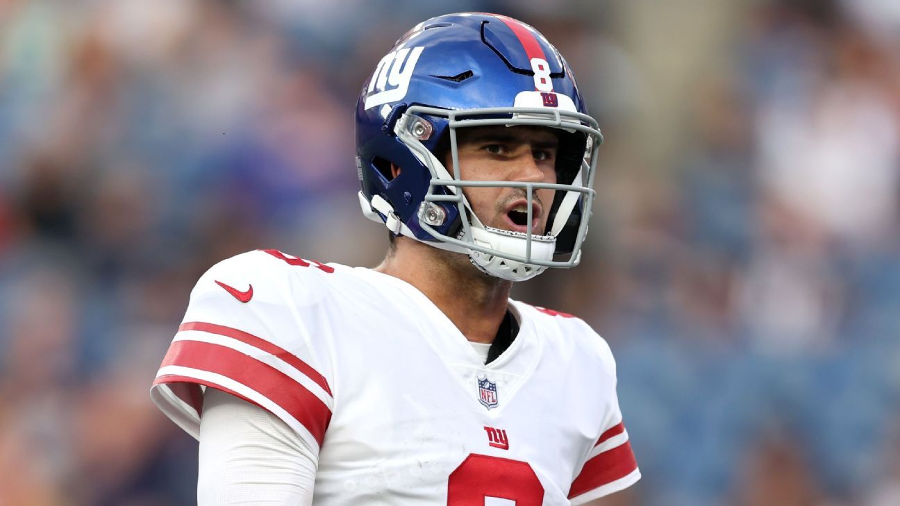 I'm good': New York Giants QB Daniel Jones (left ankle) optimistic after  leaving 20-12 home victory - ESPN