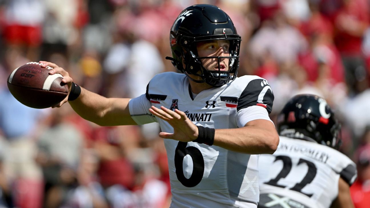 Cincinnati QB Ben Bryant out for season with foot injury, source says