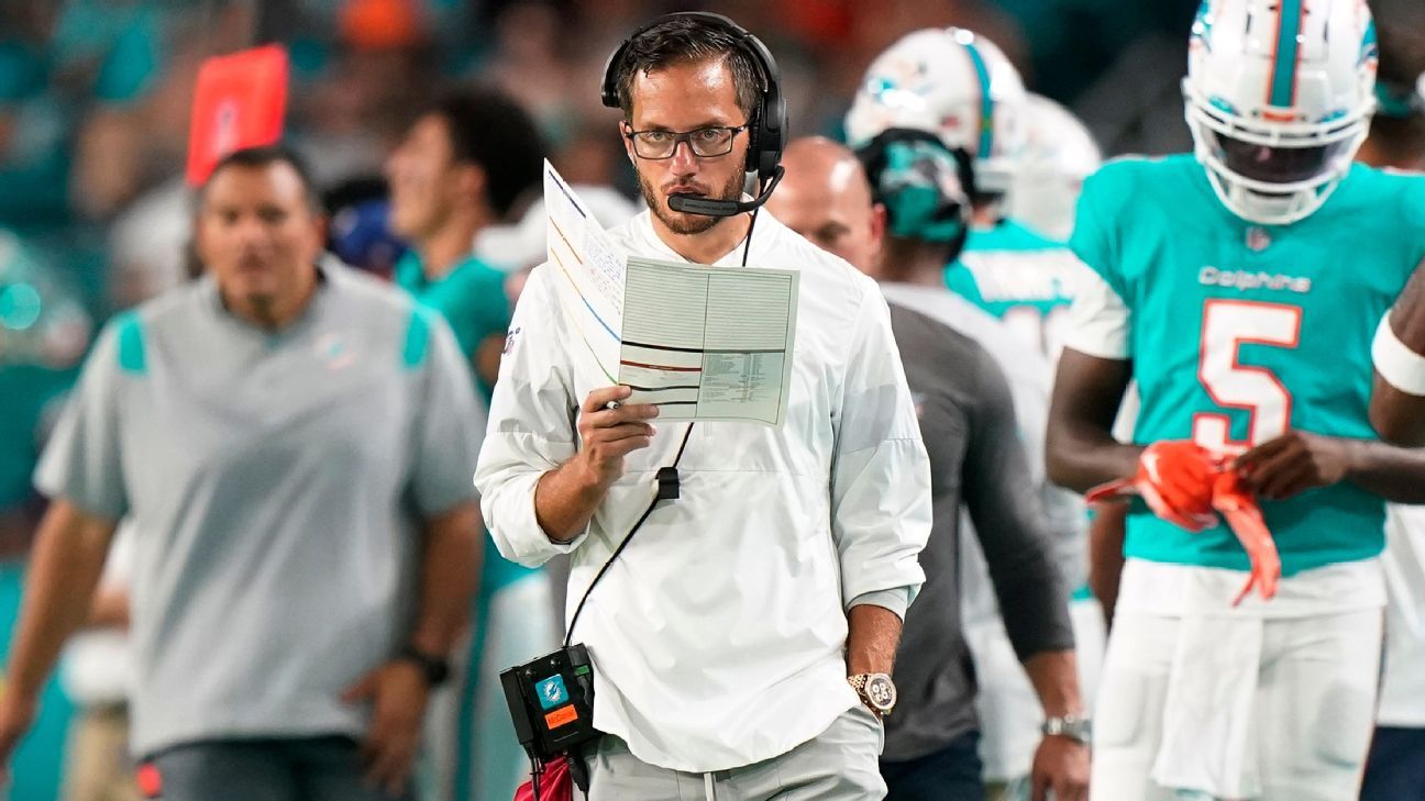 Miami Dolphins coach Mike McDaniel prepared for challenge of