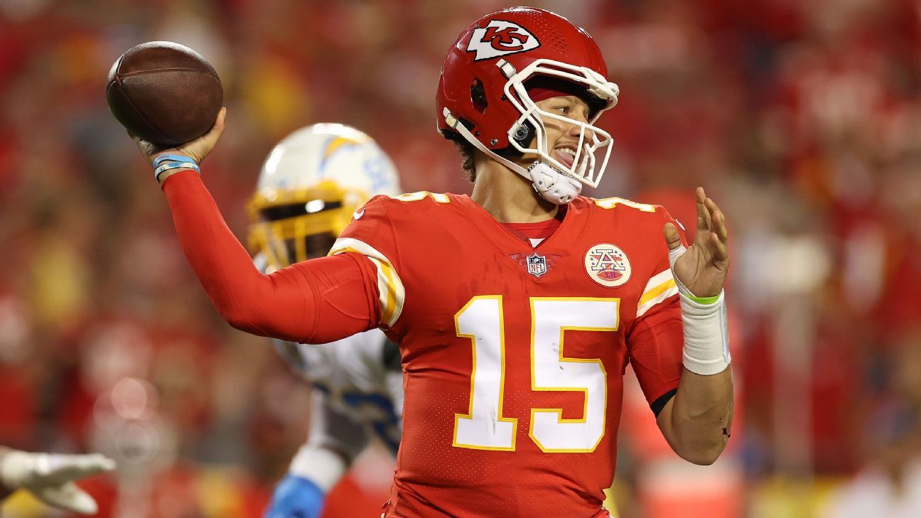 Kansas City Chiefs seize early control of the AFC West defeat Los Angeles Chargers – ESPN