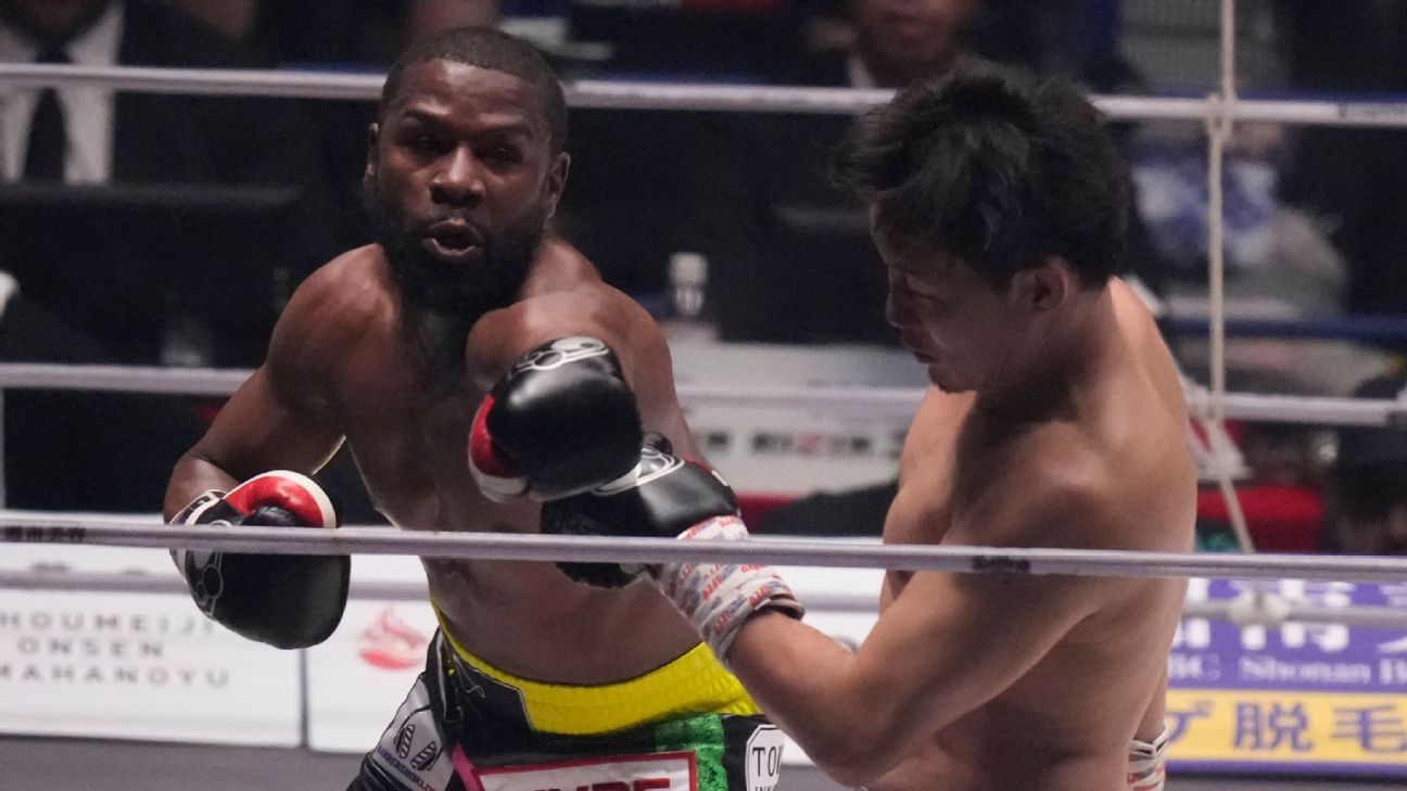 Floyd Mayweather drubs Mikuru Asakura in boxing exhibition match in Japan