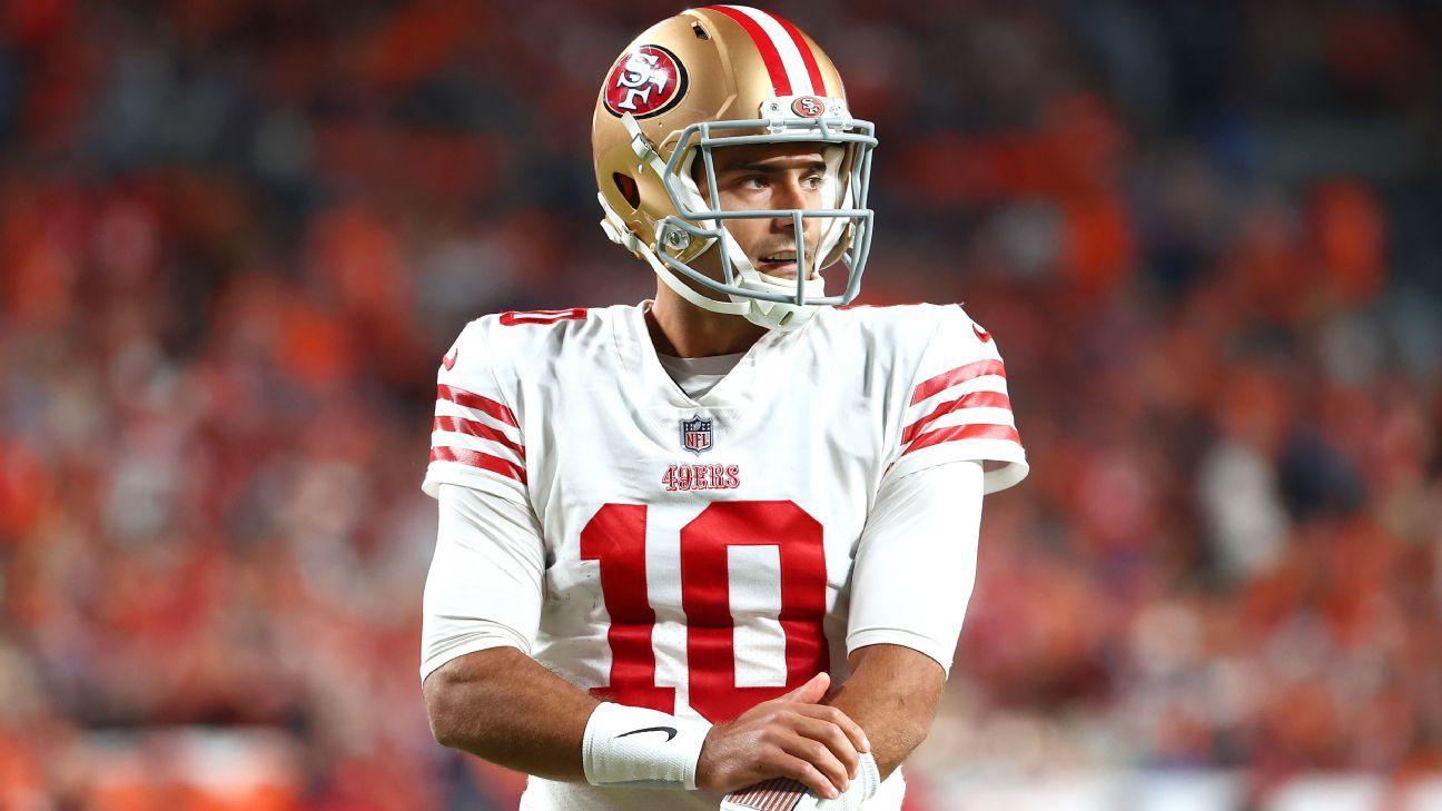 49ers' Jimmy Garoppolo steps out of back of end zone for safety; Dan Orlovsky reacts