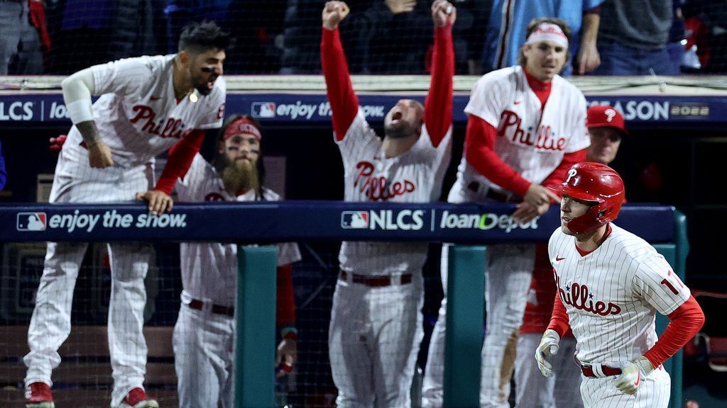 Rhys Hoskins heads Phillies' power surge in NLCS Game 4 win