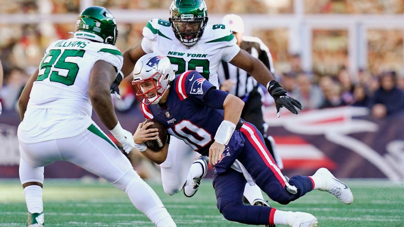 Jets End Zones In Rough Shape Vs. Patriots At MetLife Stadium