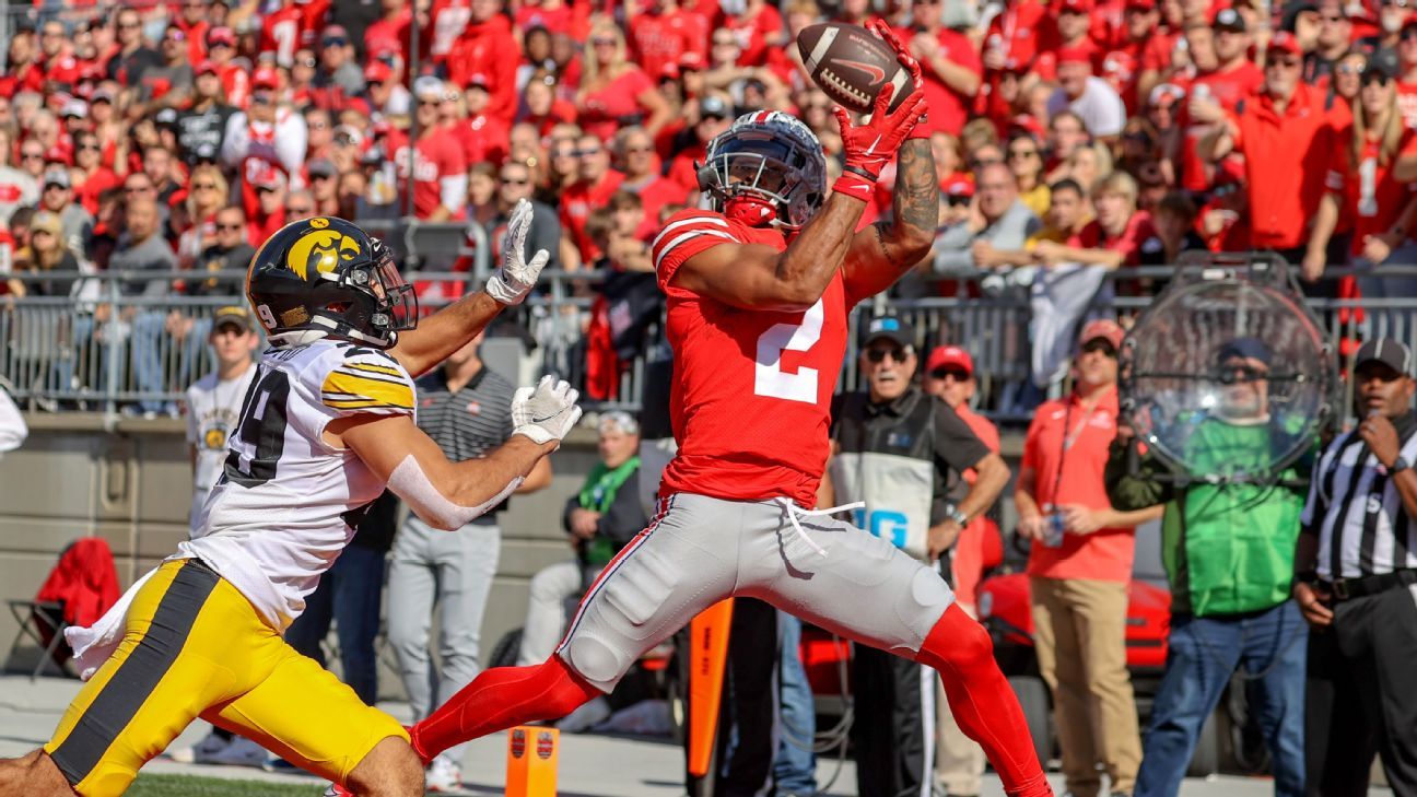 Michigan football signee honored at Kansas City Chiefs playoff game 