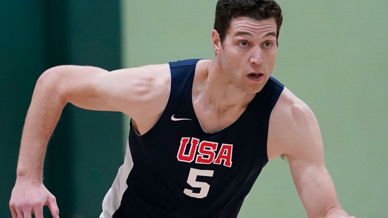 Canyon Barry e Jimmer Fredette lideram a equipe 3×3 dos EUA