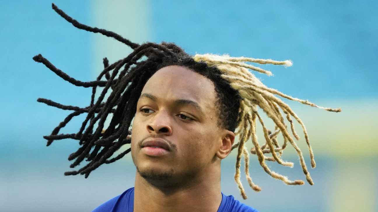 Giants' Xavier McKinney hurts hand in ATV accident, out a 'few weeks'