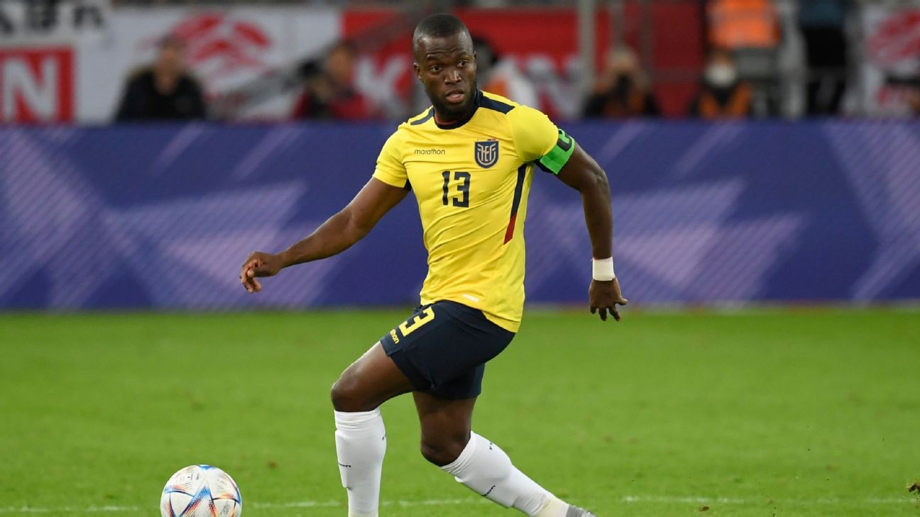 Young Ecuador squad's World Cup hopes hang on Enner Valencia - ESPN