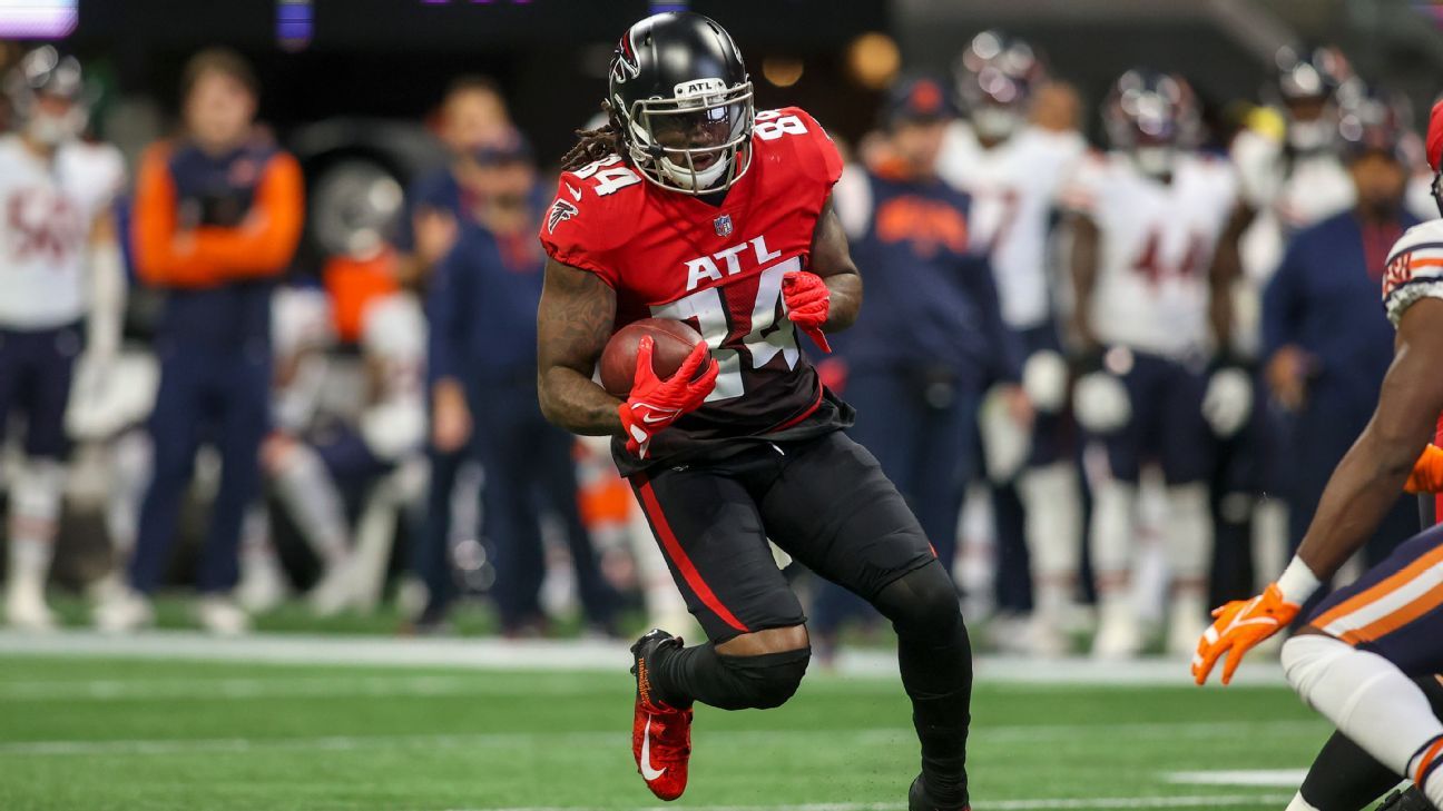 Atlanta Falcons players celebrate a touchdown by Atlanta Falcons