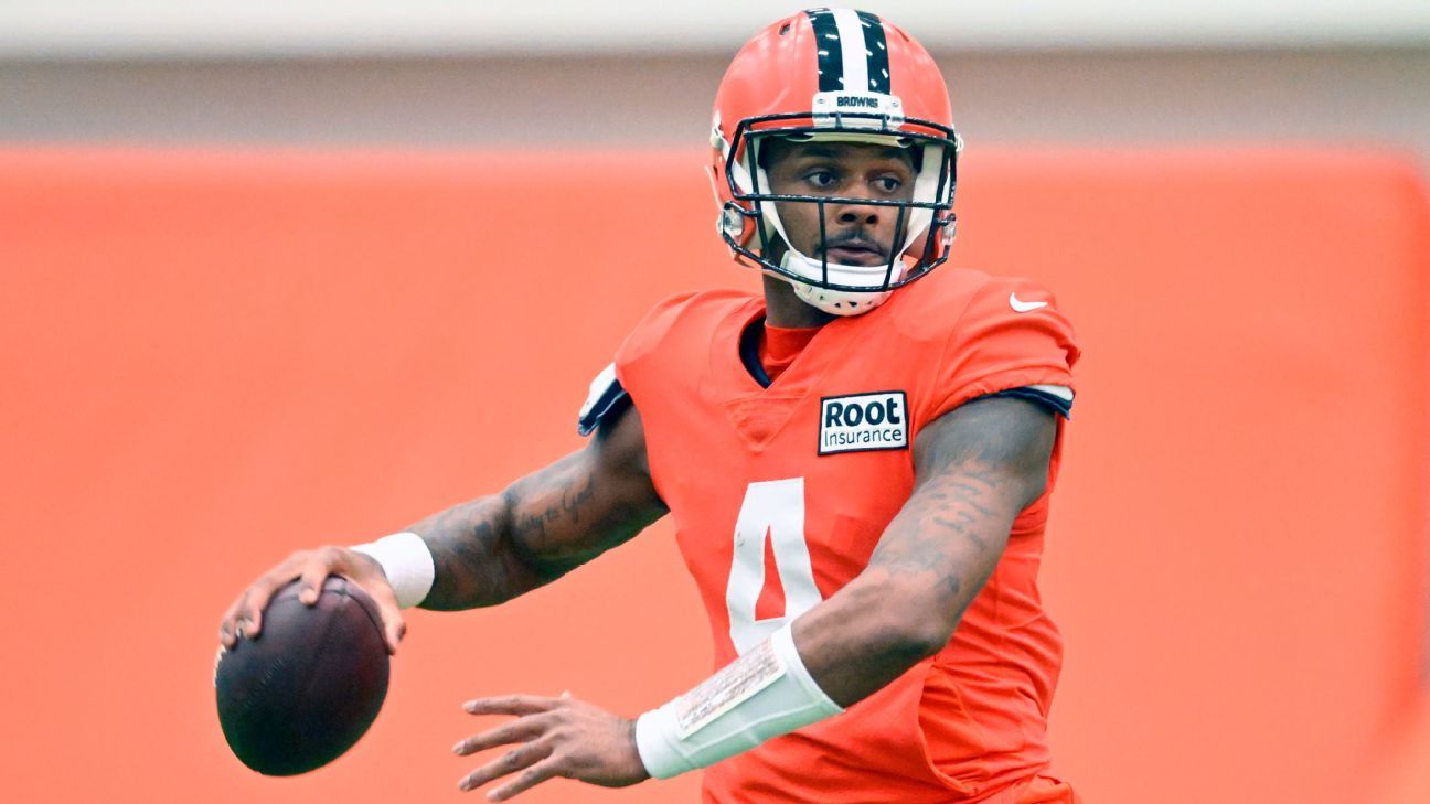 Deshaun Watson focuses on football, deflects other queries