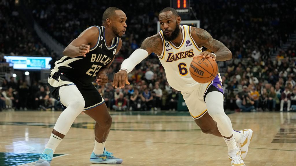 LeBron James passes Magic Johnson for sixth in assists