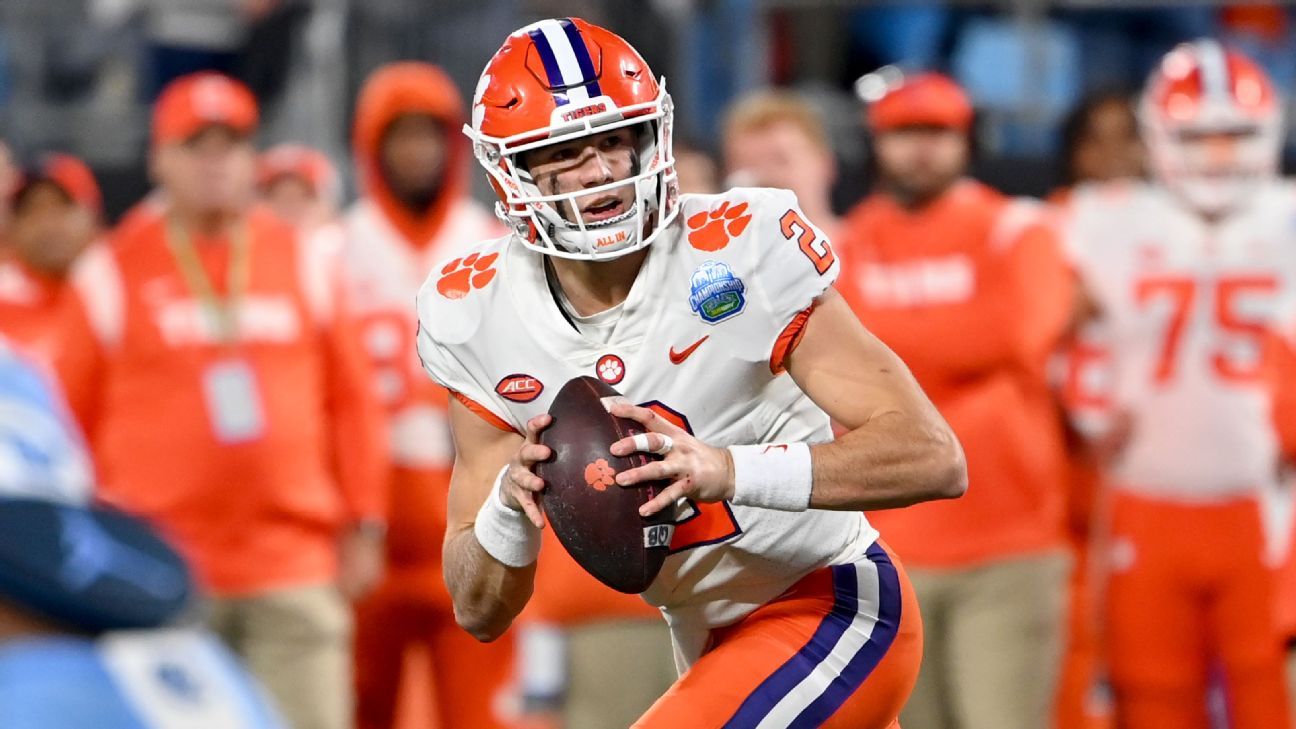Clemson football: All orange uniform is the best in college football history