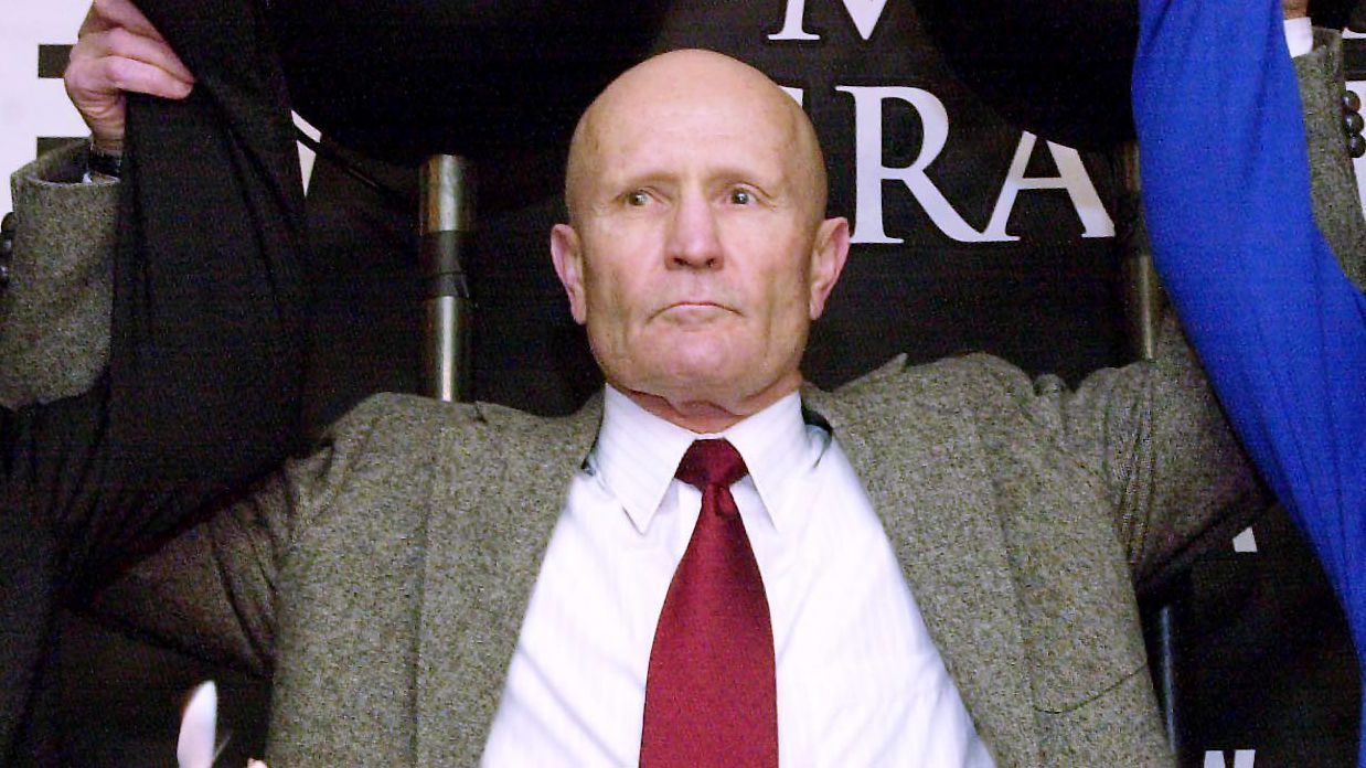 Lane, Hall of Fame boxing referee, dies at 85