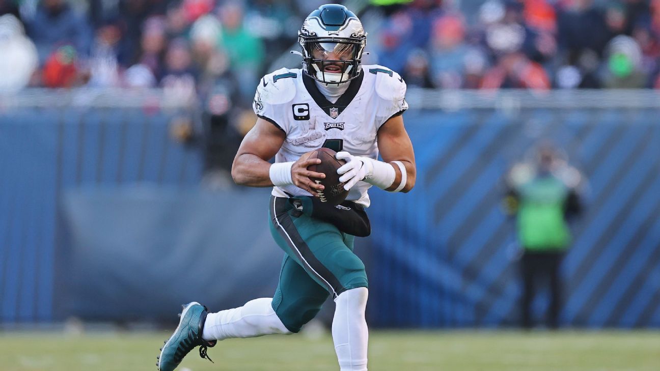 Jalen Hurts no será el mariscal de los Eagles ante Cowboys para el