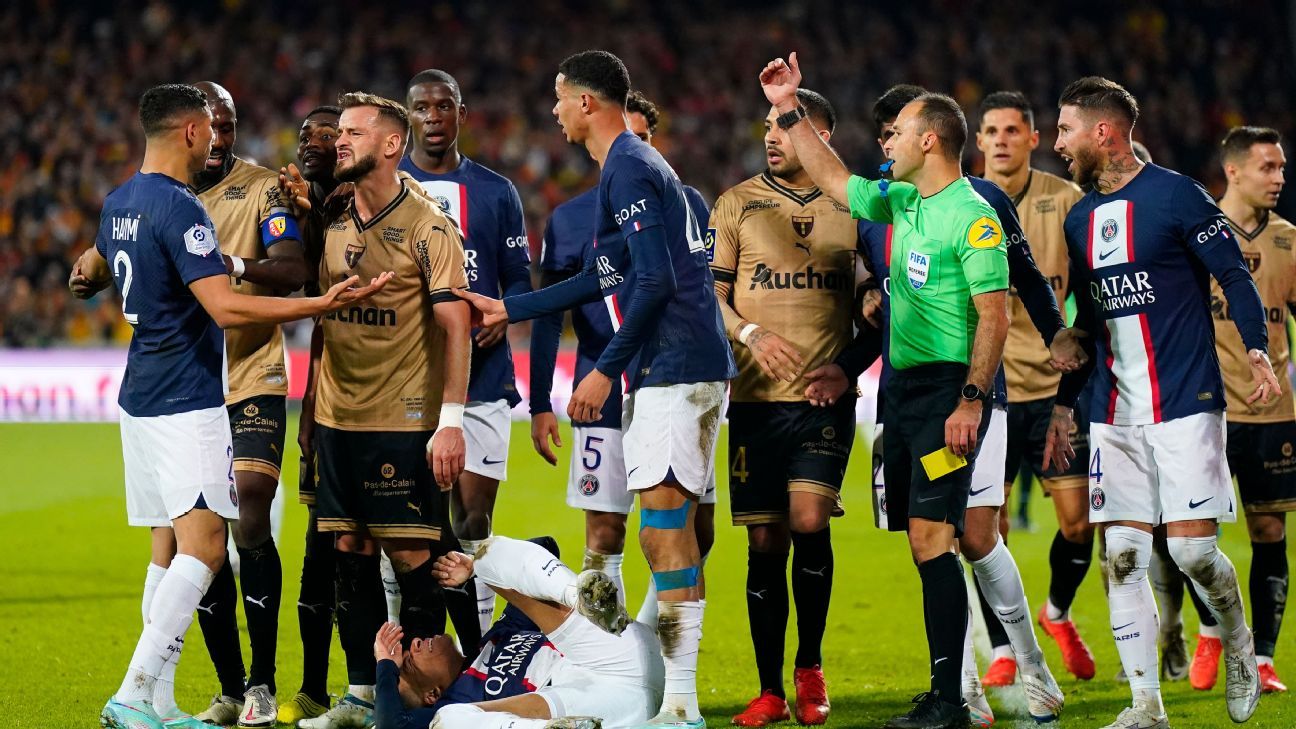 PSG vs. Lens for the title, Lyon in trouble, historic four-team relegation pictu..
