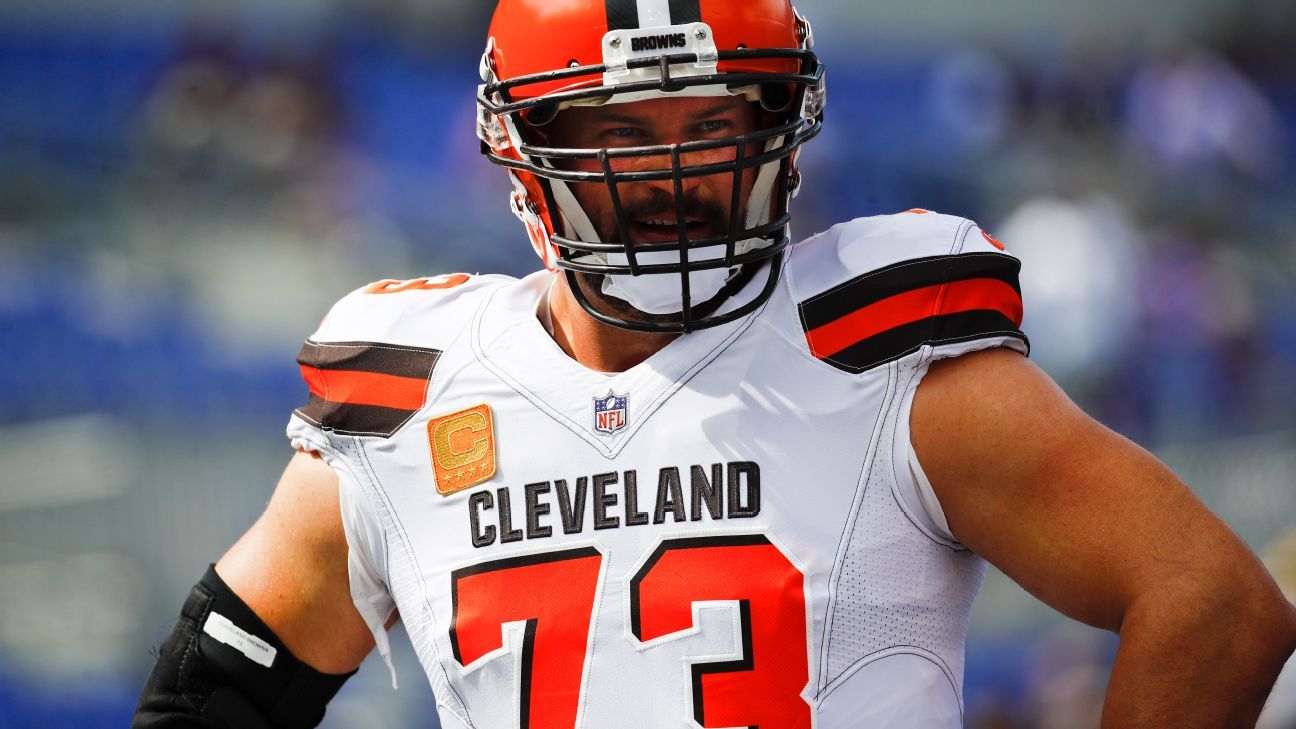 Joe Thomas, Darrelle Revis, Dwight Freeney among HOF finalists