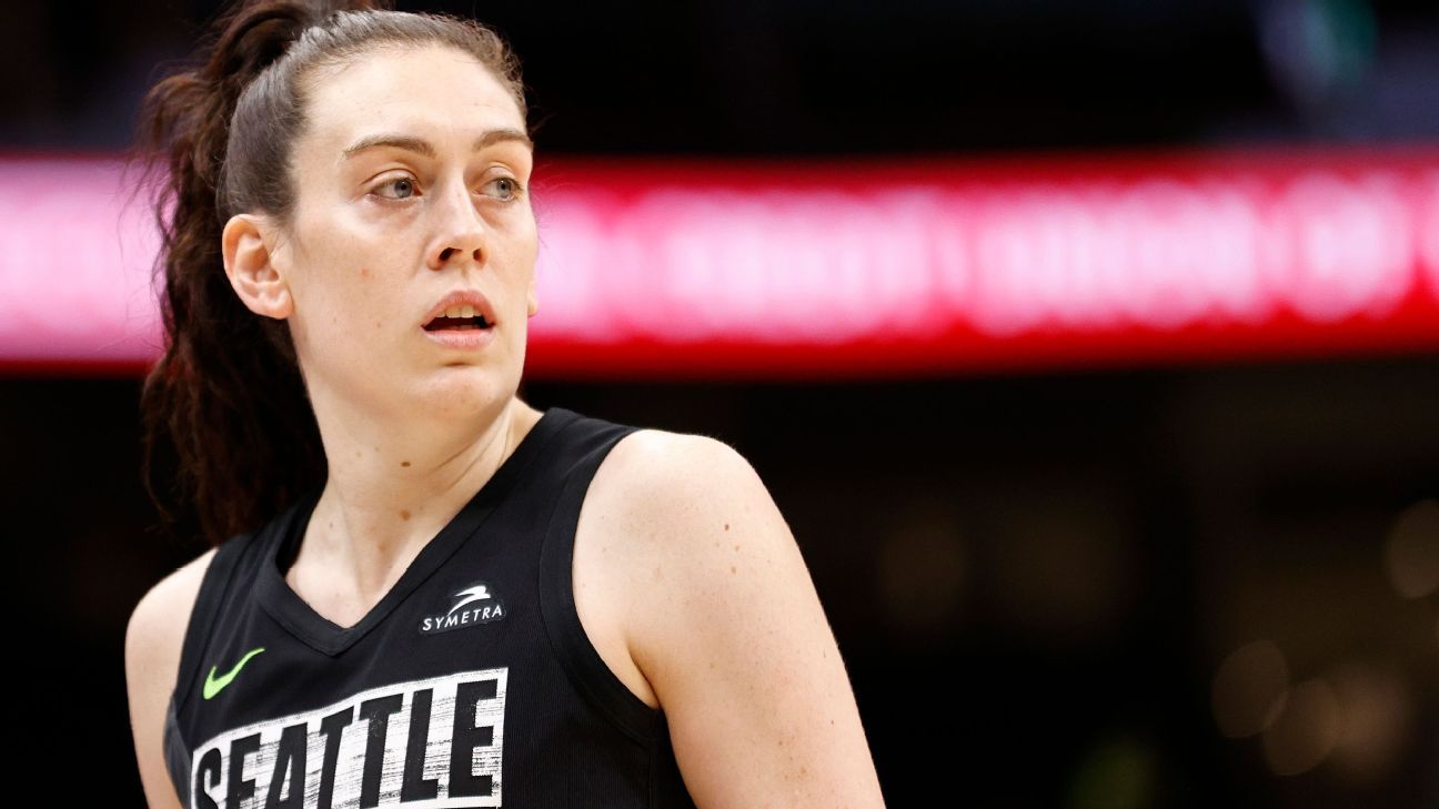 WNBA free agency: Breanna Stewart signs with New York Liberty