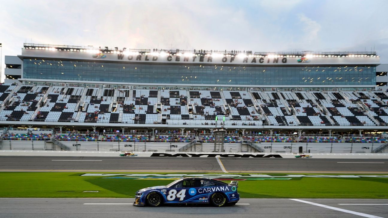 J. Johnson tops Daytona 500 practice in return