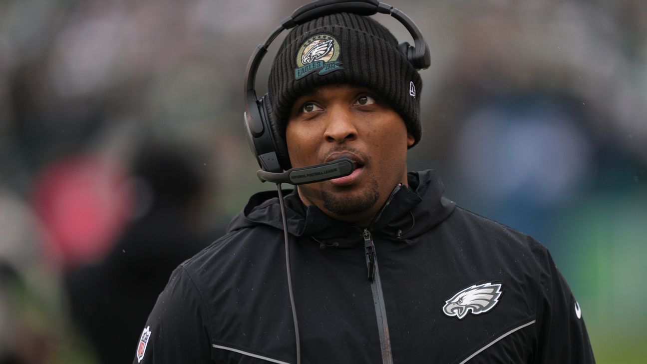 Eagles promotes QB coach Brian Johnson to OC