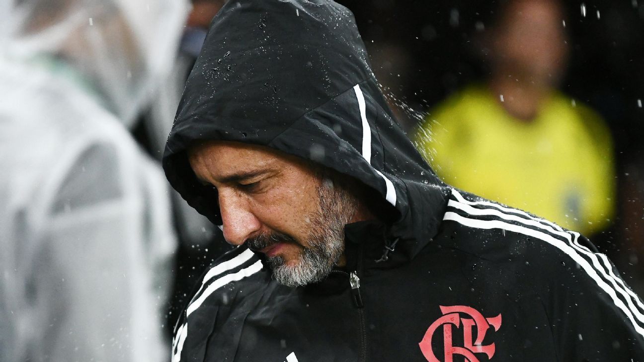 Jornalista cita atuação medonha do Flamengo contra o Aucas e detona Vítor Pereira