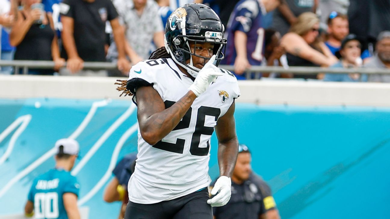 Houston Texans cornerback Shaquill Griffin makes a catch during day 1  News Photo - Getty Images