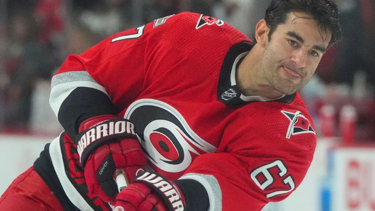 Leafs give Max Pacioretty 1-year deal after tryout - ESPN