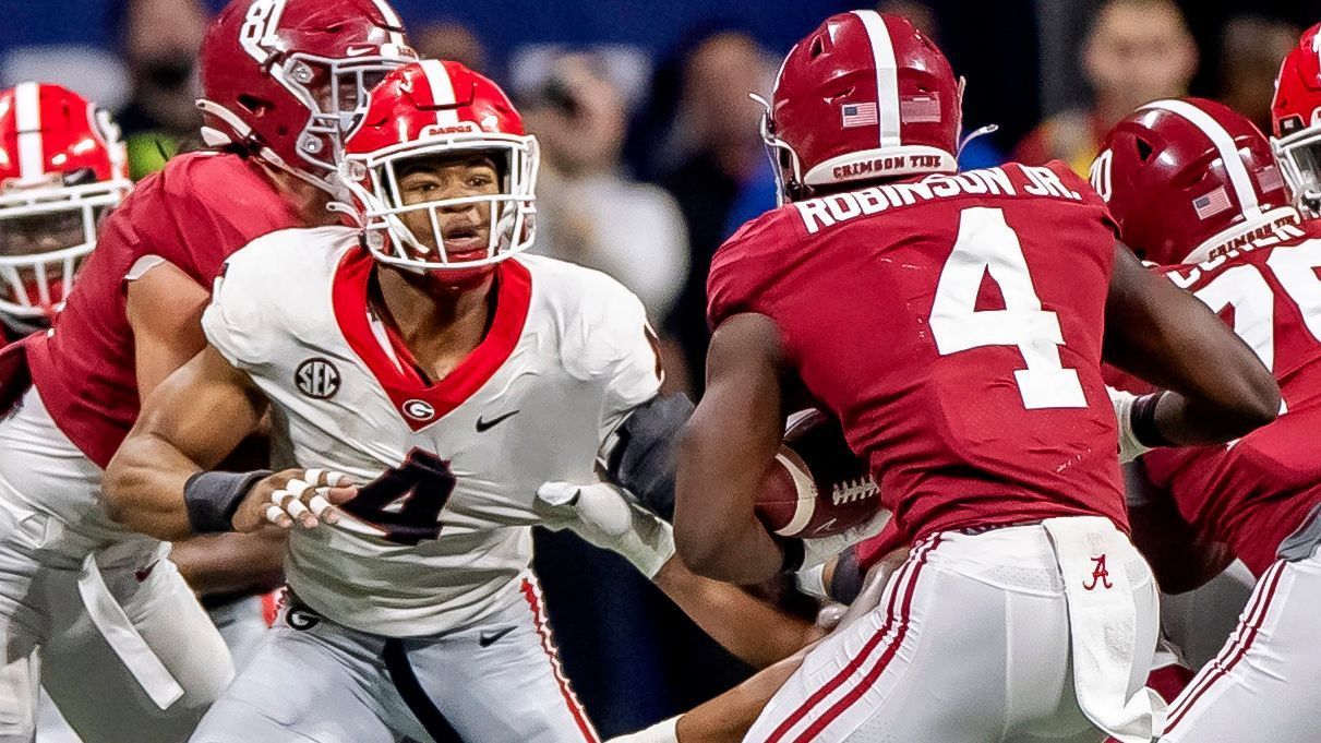 Alabama–Georgia Football Rivalry: Epic Showdowns and Fierce Battles