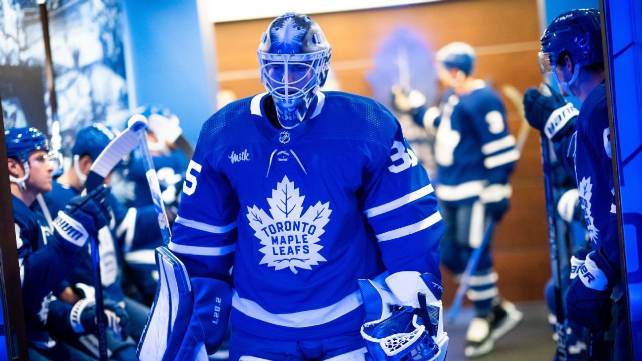 NHL - Date night at the Toronto Maple Leafs game with