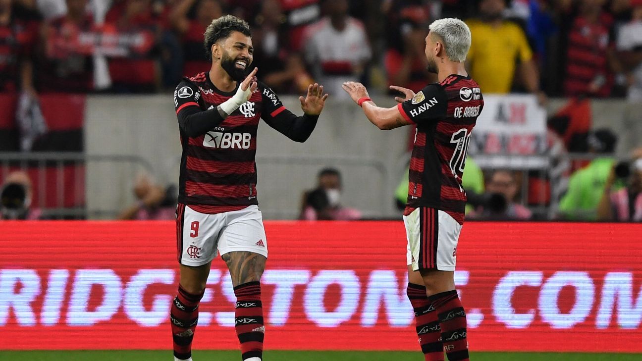 SportsCenterBR - PÊNALTI MARCADO PARA O FLAMENGO NO ÚLTIMO