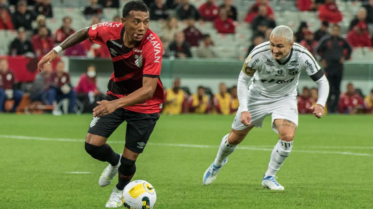 Zagueiro do Fluminense é afastado e Nathan é citado em prints