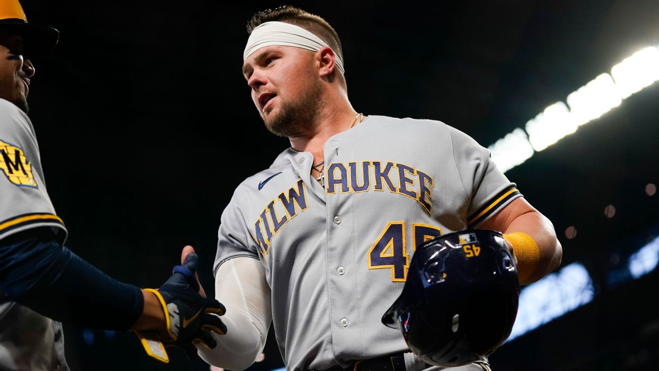 Brewers News: Luke Voit Agrees To Push Back Opt Out, Brewers 'Like' Him