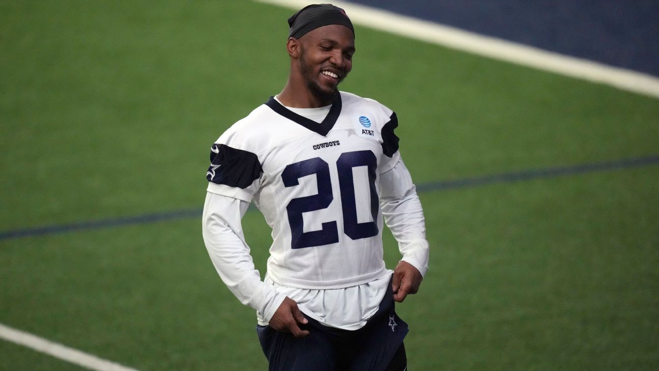 Dallas Cowboys hold first team practice of the season