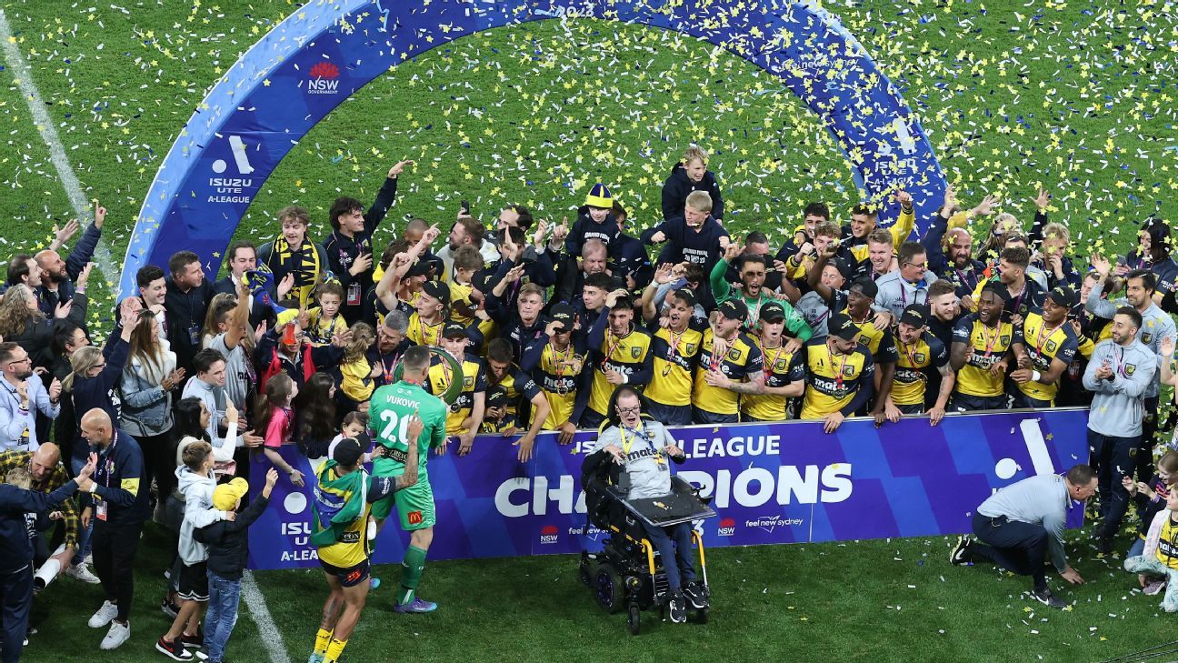 Special celebration marks Mariners' spectacular ALeague victory ESPN