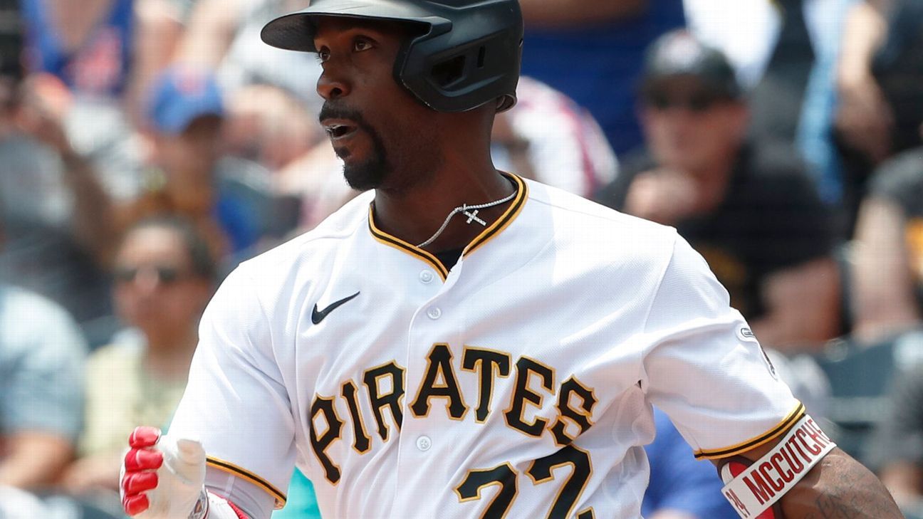 'Special moment': McCutchen records 2,000th hit