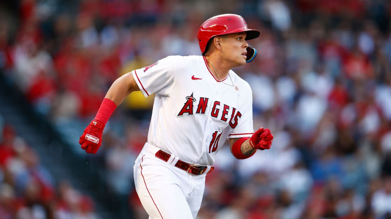 Angels' Gio Urshela to Miss Extended Time with Pelvis Fracture