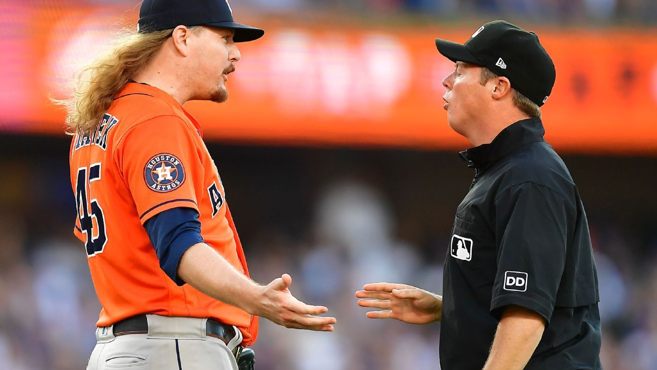 Stanek goes 'ballistic' after balk, Astros fall in L.A.