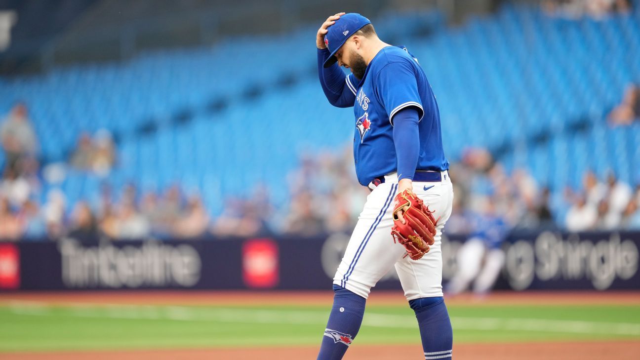 Struggling Jays starter Alek Manoah allows 11 runs in first minor league  game 