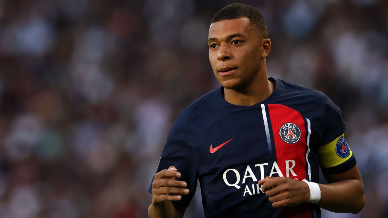 RÉCORD - ¡EL ADIÓS DE CORONA! 🧤 En la columna de El Francotirador, se  habló sobre la intención que tiene Xolos de rendirle un homenaje de  despedida al arquero mexicano. 🇲🇽⚽️ La, image size:1296x729