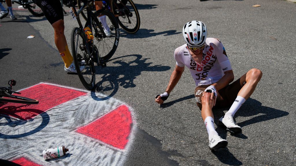 teams-ask-fans-to-behave-better-after-pileup-in-tour-de-france-espn