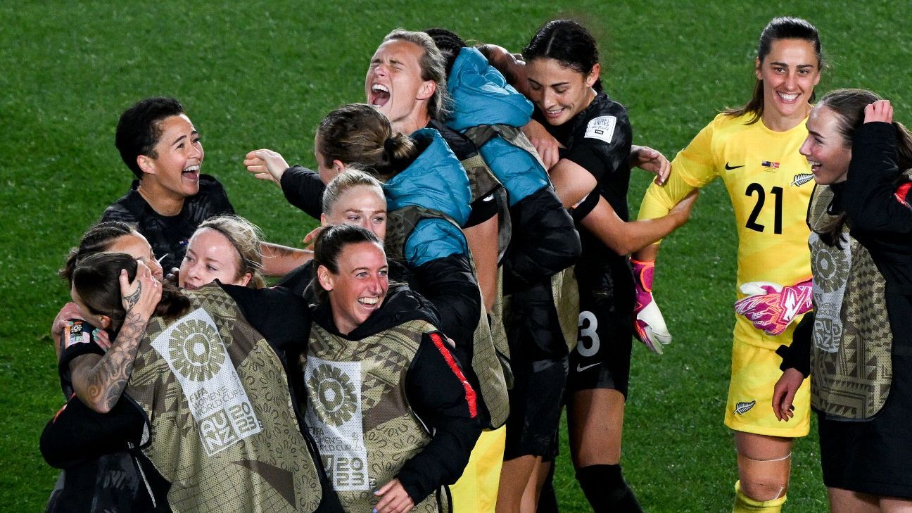 Women's World Cup Daily: New Zealand's historic win, Kerr hurt, more - ESPN