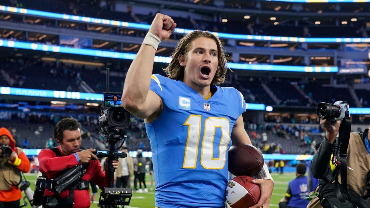 Justin Herbert, Chargers agree to 5-year extension worth $262.5 million