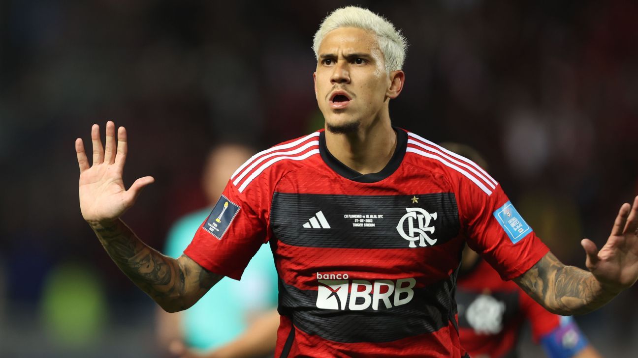 Pedro tem encontro com Braz, ameniza situação e promete voltar a treinar no Flamengo nesta terça