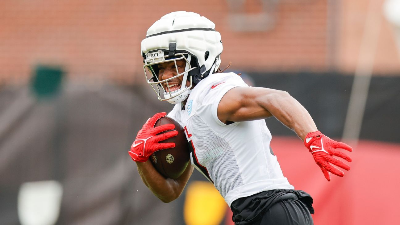 Fantasy football mock draft trials - Taking a WR with a top-five