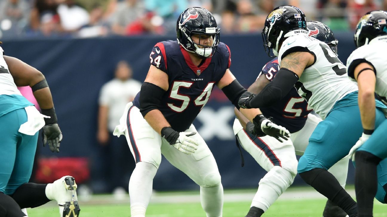 Texans re-sign Scott Quessenberry