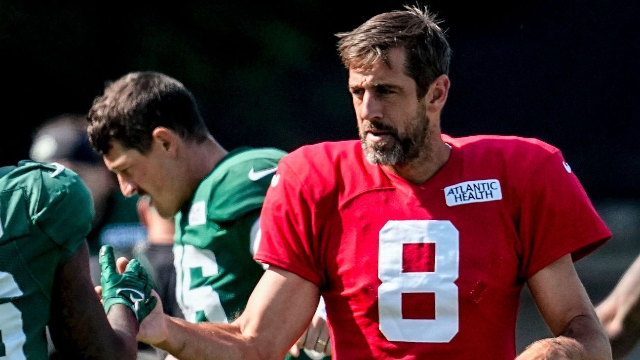 Jets sense frustration from Aaron Rodgers, offense after spotty practice