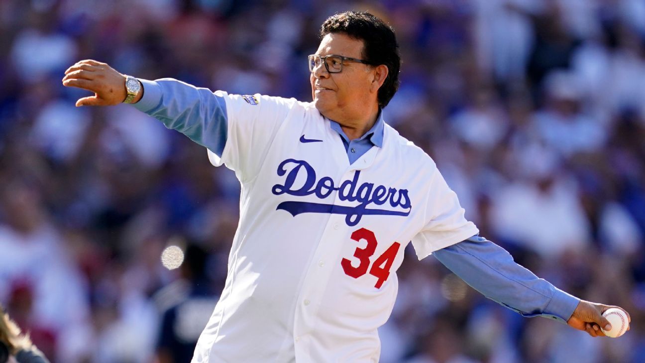 Dodgers to honor Valenzuela with patch in Series