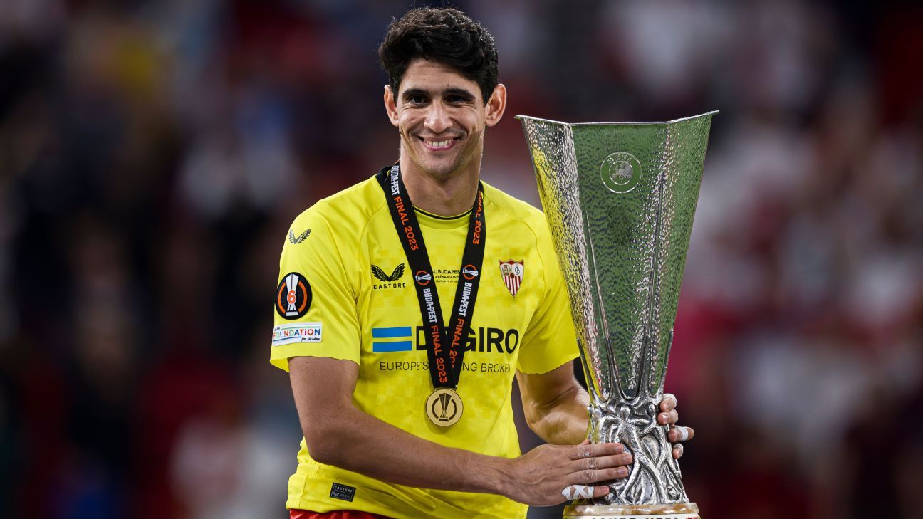 Yassine Bounou is the preferred candidate to replace Courtois