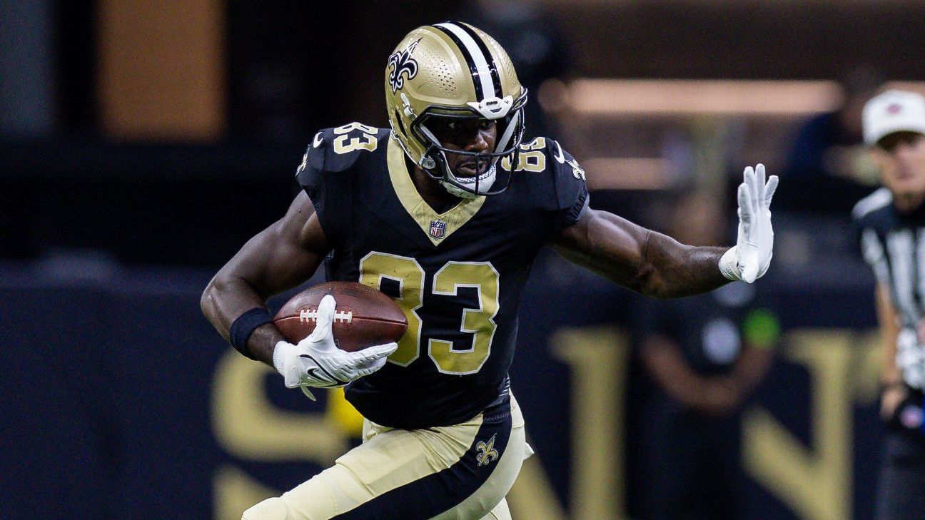 New Orleans Saints tight end Juwan Johnson (83) runs during an NFL